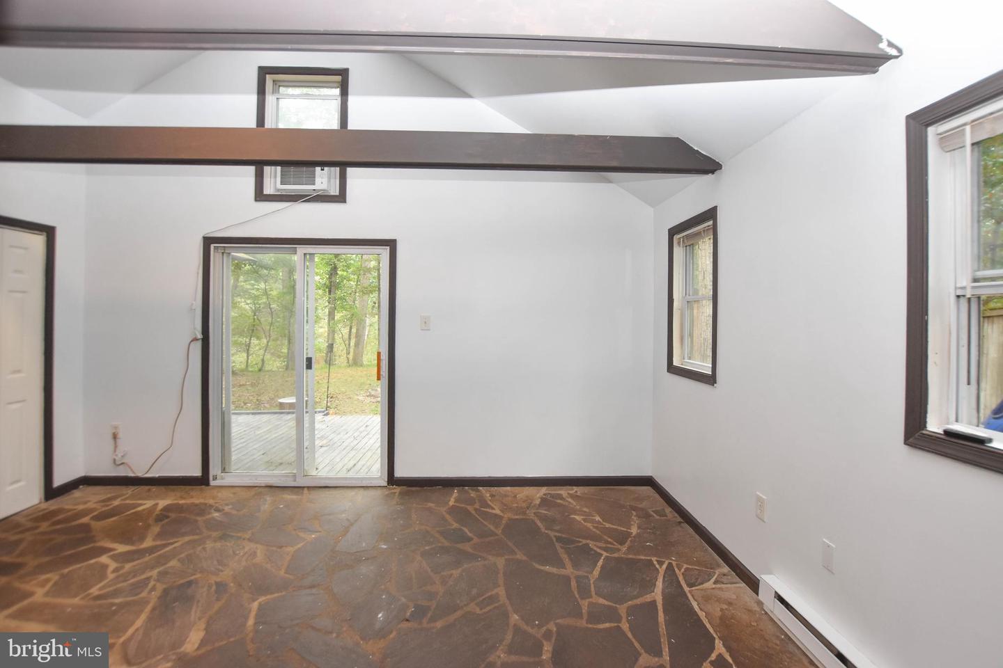 420 WHITE OAK LN, BLUEMONT, Virginia 20135, 1 Bedroom Bedrooms, ,1 BathroomBathrooms,Residential,For sale,420 WHITE OAK LN,VACL2006018 MLS # VACL2006018