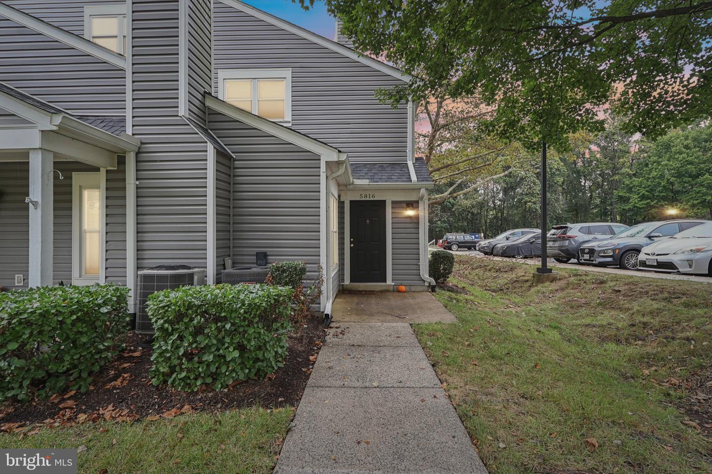 5816 ORCHARD HILL LN, CLIFTON, Virginia 20124, 2 Bedrooms Bedrooms, ,2 BathroomsBathrooms,Residential,For sale,5816 ORCHARD HILL LN,VAFX2266948 MLS # VAFX2266948