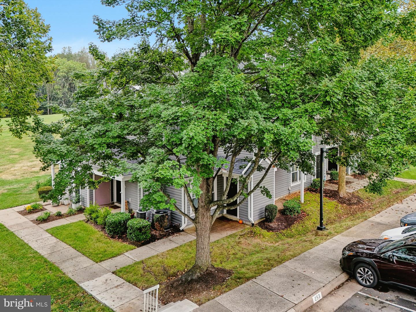 5816 ORCHARD HILL LN, CLIFTON, Virginia 20124, 2 Bedrooms Bedrooms, ,2 BathroomsBathrooms,Residential,For sale,5816 ORCHARD HILL LN,VAFX2266948 MLS # VAFX2266948
