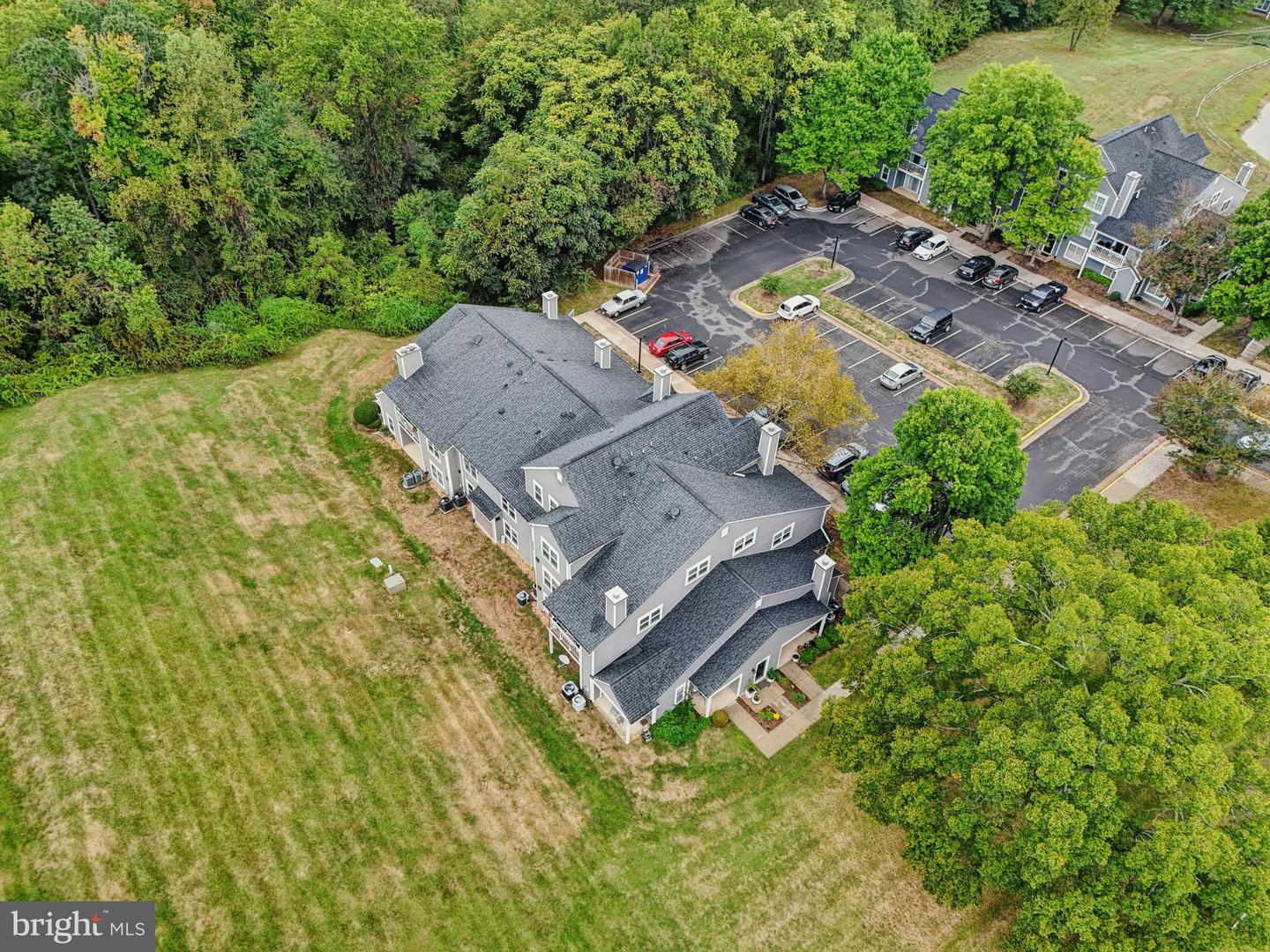 5816 ORCHARD HILL LN, CLIFTON, Virginia 20124, 2 Bedrooms Bedrooms, ,2 BathroomsBathrooms,Residential,For sale,5816 ORCHARD HILL LN,VAFX2266948 MLS # VAFX2266948