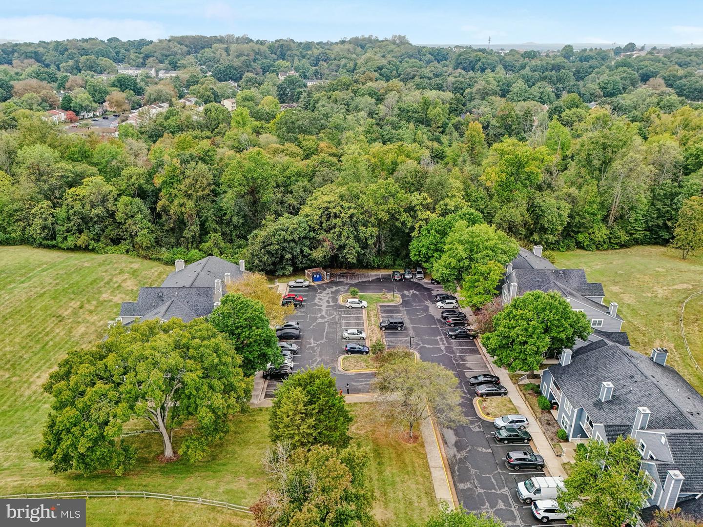 5816 ORCHARD HILL LN, CLIFTON, Virginia 20124, 2 Bedrooms Bedrooms, ,2 BathroomsBathrooms,Residential,For sale,5816 ORCHARD HILL LN,VAFX2266948 MLS # VAFX2266948