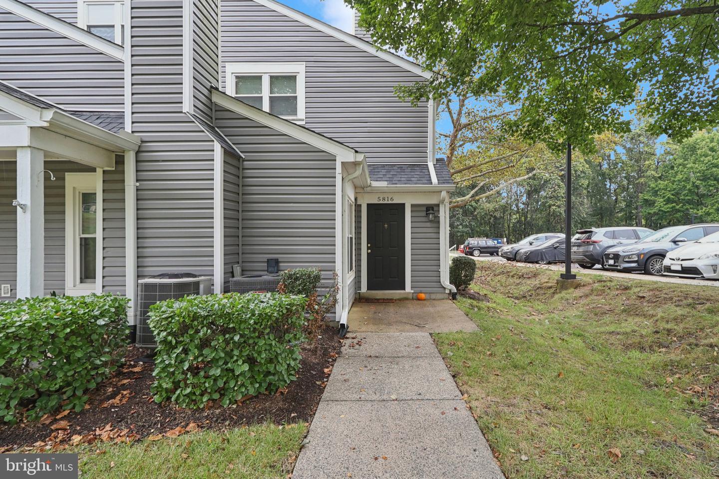 5816 ORCHARD HILL LN, CLIFTON, Virginia 20124, 2 Bedrooms Bedrooms, ,2 BathroomsBathrooms,Residential,For sale,5816 ORCHARD HILL LN,VAFX2266948 MLS # VAFX2266948