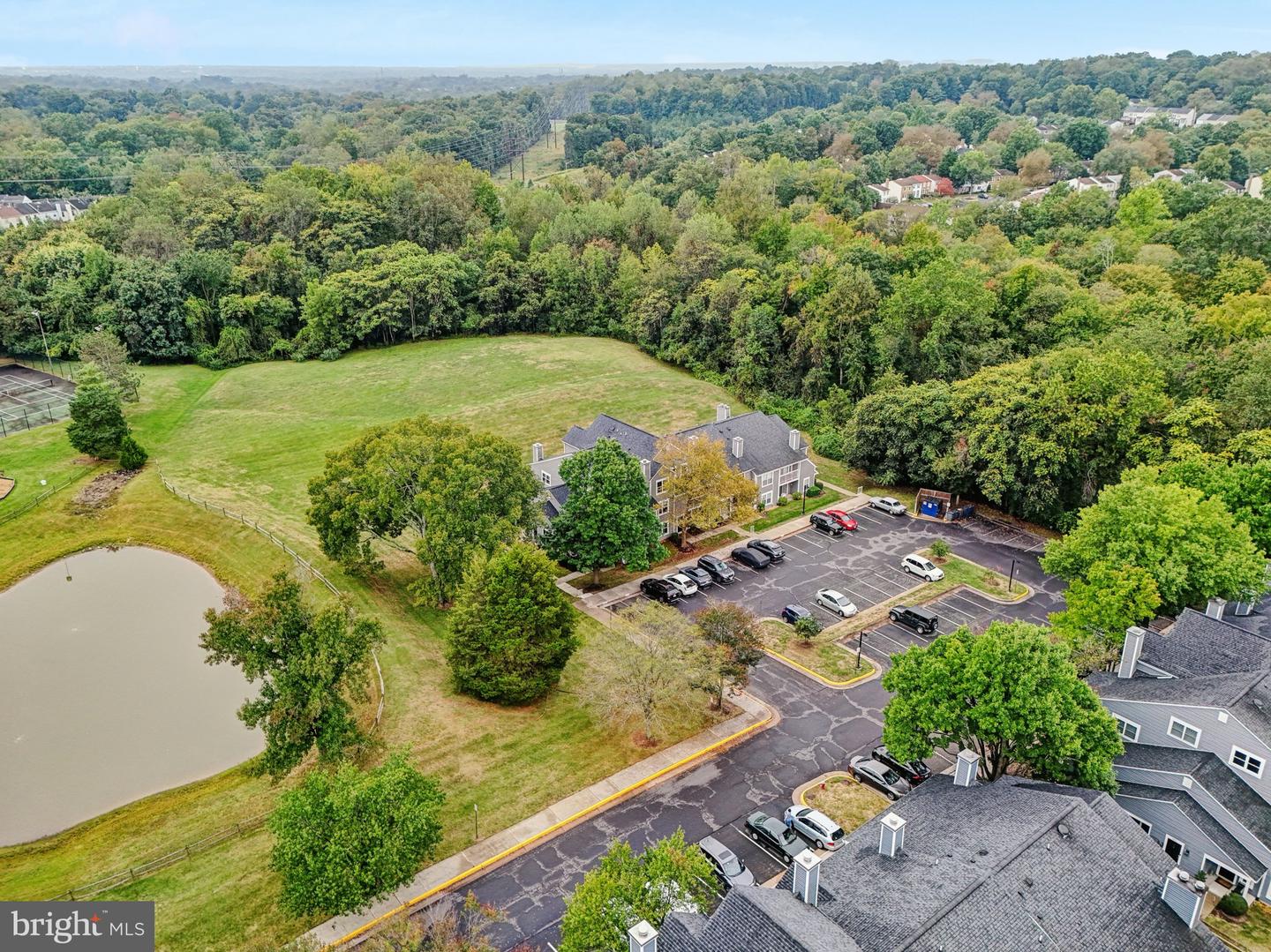 5816 ORCHARD HILL LN, CLIFTON, Virginia 20124, 2 Bedrooms Bedrooms, ,2 BathroomsBathrooms,Residential,For sale,5816 ORCHARD HILL LN,VAFX2266948 MLS # VAFX2266948