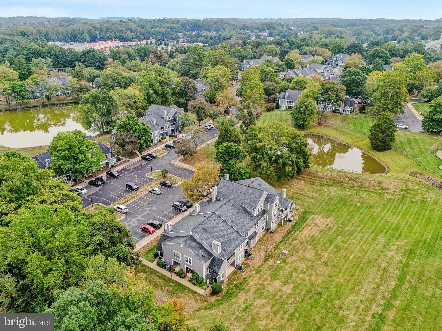 5816 ORCHARD HILL LN, CLIFTON, Virginia 20124, 2 Bedrooms Bedrooms, ,2 BathroomsBathrooms,Residential,For sale,5816 ORCHARD HILL LN,VAFX2266948 MLS # VAFX2266948
