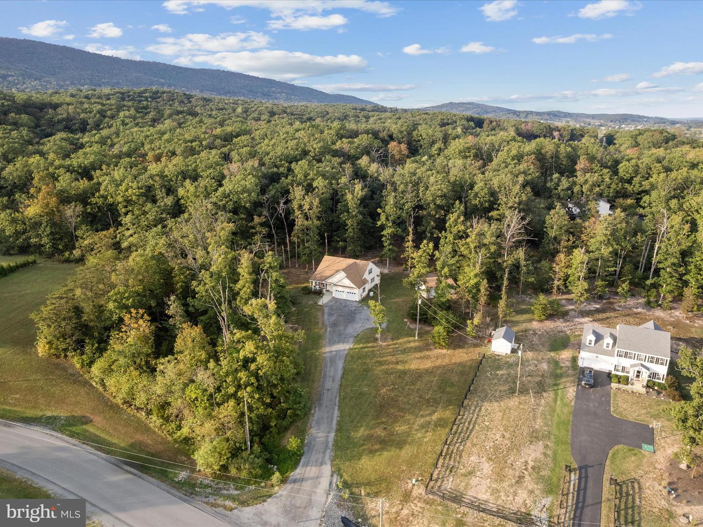 140 PLOW RUN LN, WINCHESTER, Virginia 22602, 3 Bedrooms Bedrooms, ,3 BathroomsBathrooms,Residential,For sale,140 PLOW RUN LN,VAFV2036826 MLS # VAFV2036826