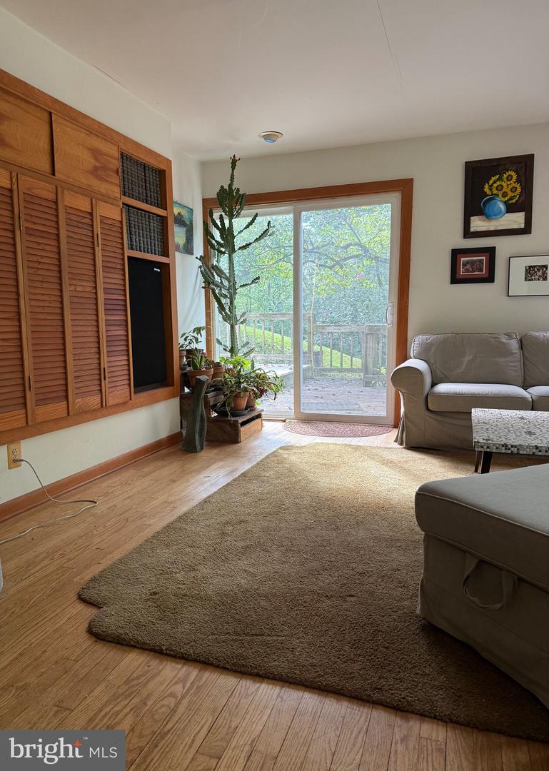 236 PIEDMONT ORCHARD RD, LINDEN, Virginia 22642, 3 Bedrooms Bedrooms, ,1 BathroomBathrooms,Residential,For sale,236 PIEDMONT ORCHARD RD,VAWR2012408 MLS # VAWR2012408