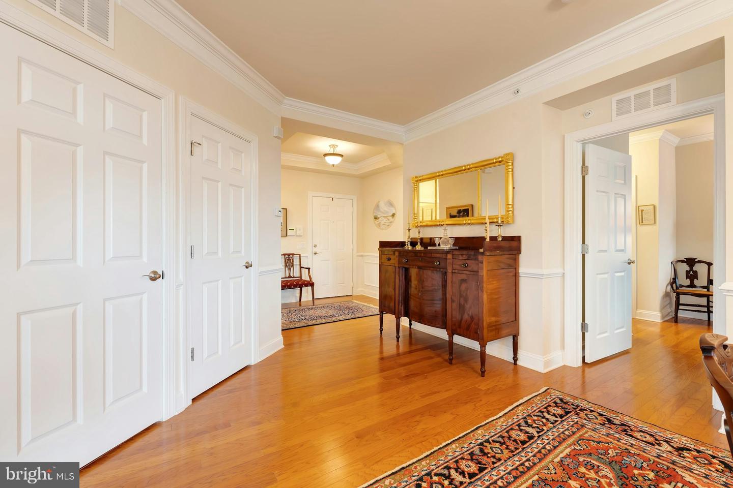 15211 ROYAL CREST DR #405, HAYMARKET, Virginia 20169, 2 Bedrooms Bedrooms, ,2 BathroomsBathrooms,Residential,For sale,15211 ROYAL CREST DR #405,VAPW2104746 MLS # VAPW2104746