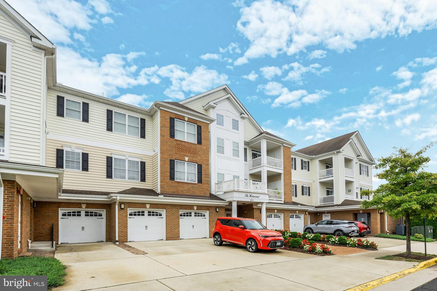 15211 ROYAL CREST DR #405, HAYMARKET, Virginia 20169, 2 Bedrooms Bedrooms, ,2 BathroomsBathrooms,Residential,For sale,15211 ROYAL CREST DR #405,VAPW2104746 MLS # VAPW2104746