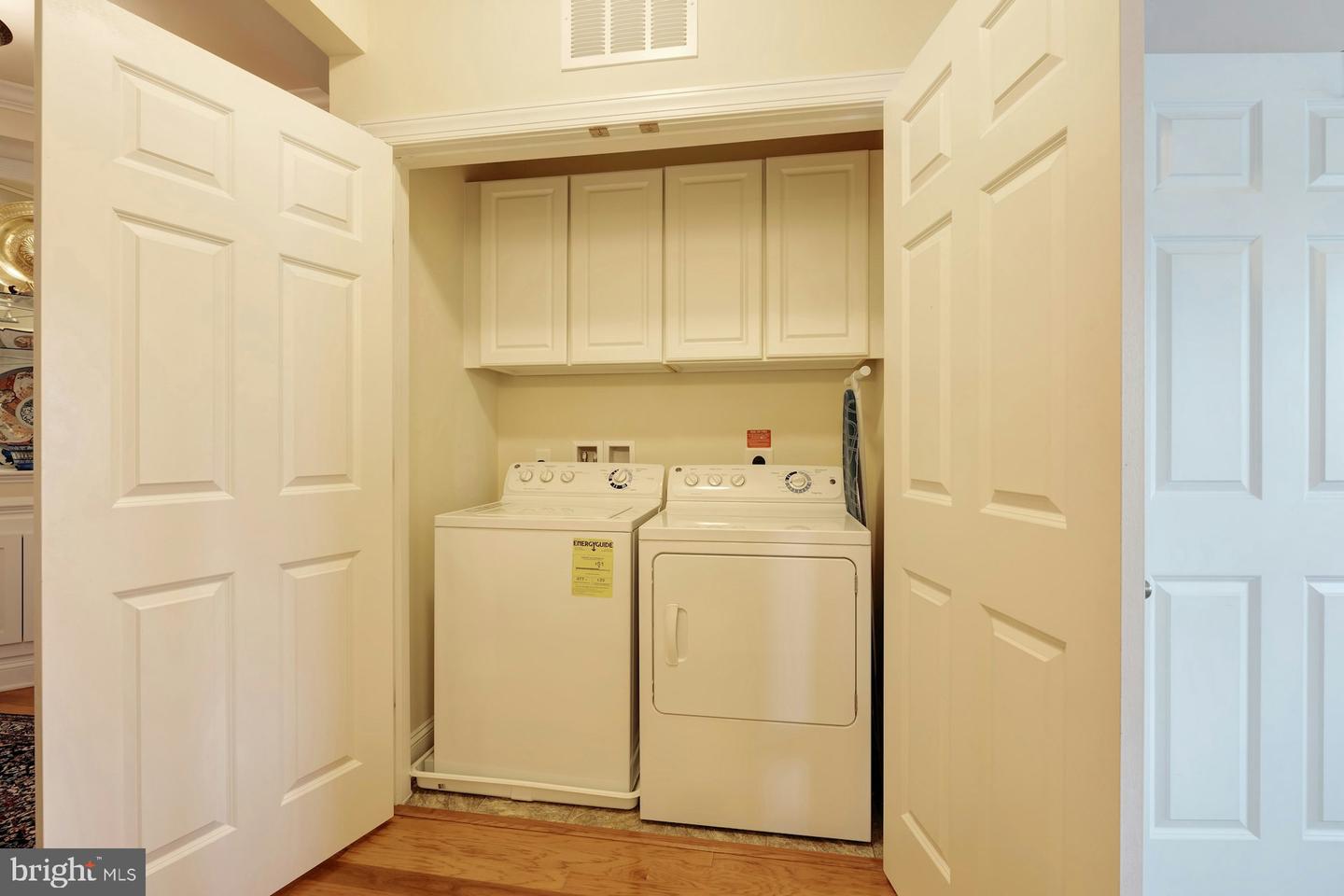 15211 ROYAL CREST DR #405, HAYMARKET, Virginia 20169, 2 Bedrooms Bedrooms, ,2 BathroomsBathrooms,Residential,For sale,15211 ROYAL CREST DR #405,VAPW2104746 MLS # VAPW2104746