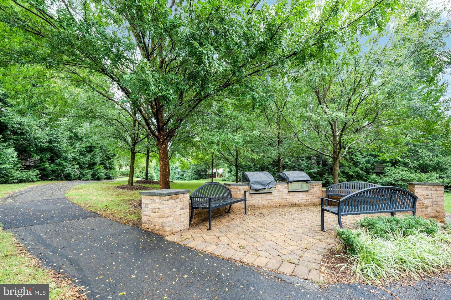 15211 ROYAL CREST DR #405, HAYMARKET, Virginia 20169, 2 Bedrooms Bedrooms, ,2 BathroomsBathrooms,Residential,For sale,15211 ROYAL CREST DR #405,VAPW2104746 MLS # VAPW2104746