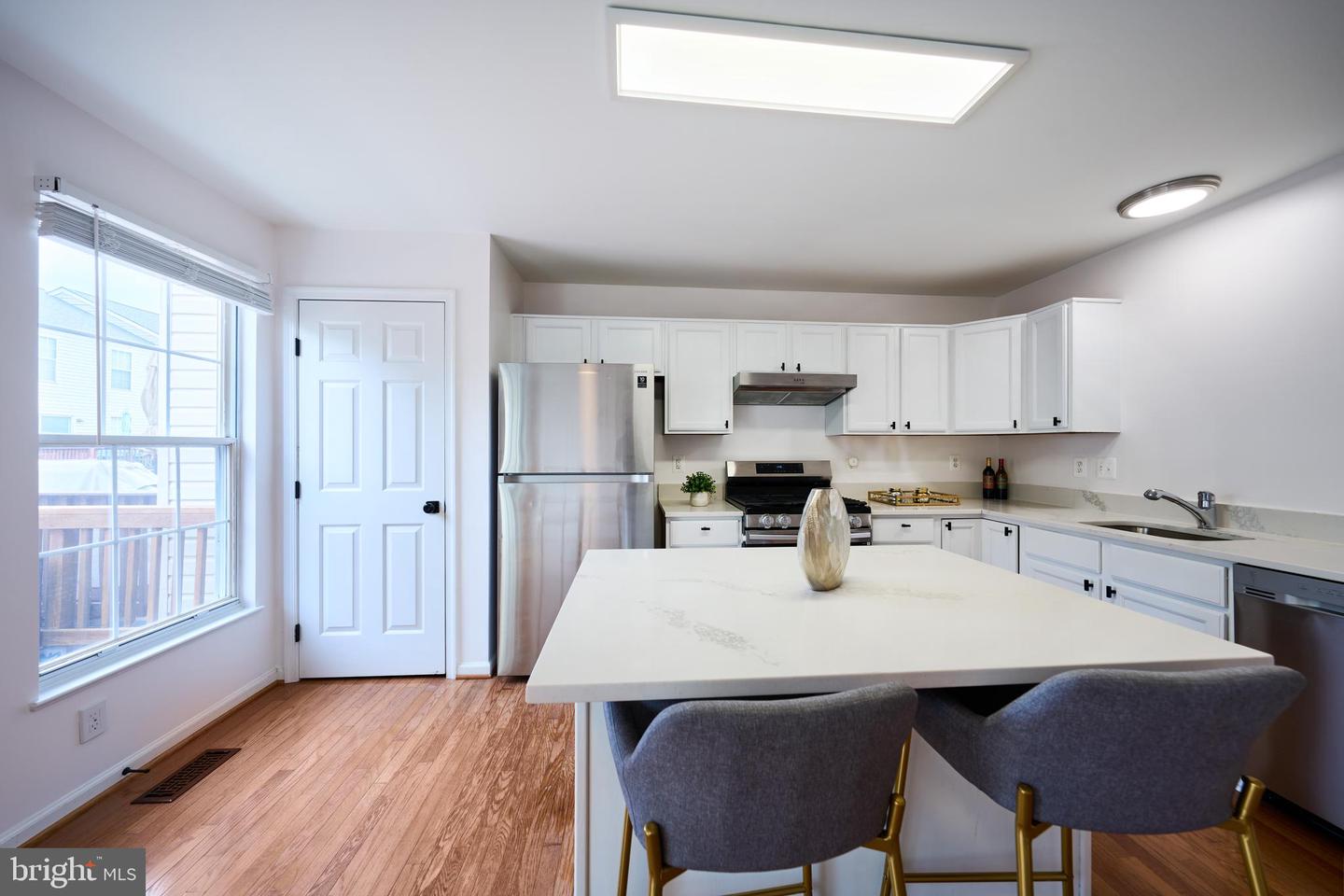 6570 OSPREY POINT LN, ALEXANDRIA, Virginia 22315, 3 Bedrooms Bedrooms, ,2 BathroomsBathrooms,Residential,For sale,6570 OSPREY POINT LN,VAFX2269898 MLS # VAFX2269898