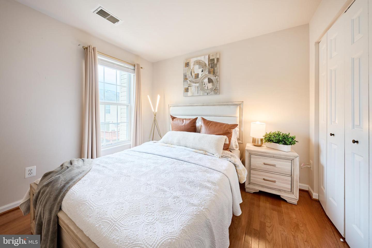 6570 OSPREY POINT LN, ALEXANDRIA, Virginia 22315, 3 Bedrooms Bedrooms, ,2 BathroomsBathrooms,Residential,For sale,6570 OSPREY POINT LN,VAFX2269898 MLS # VAFX2269898