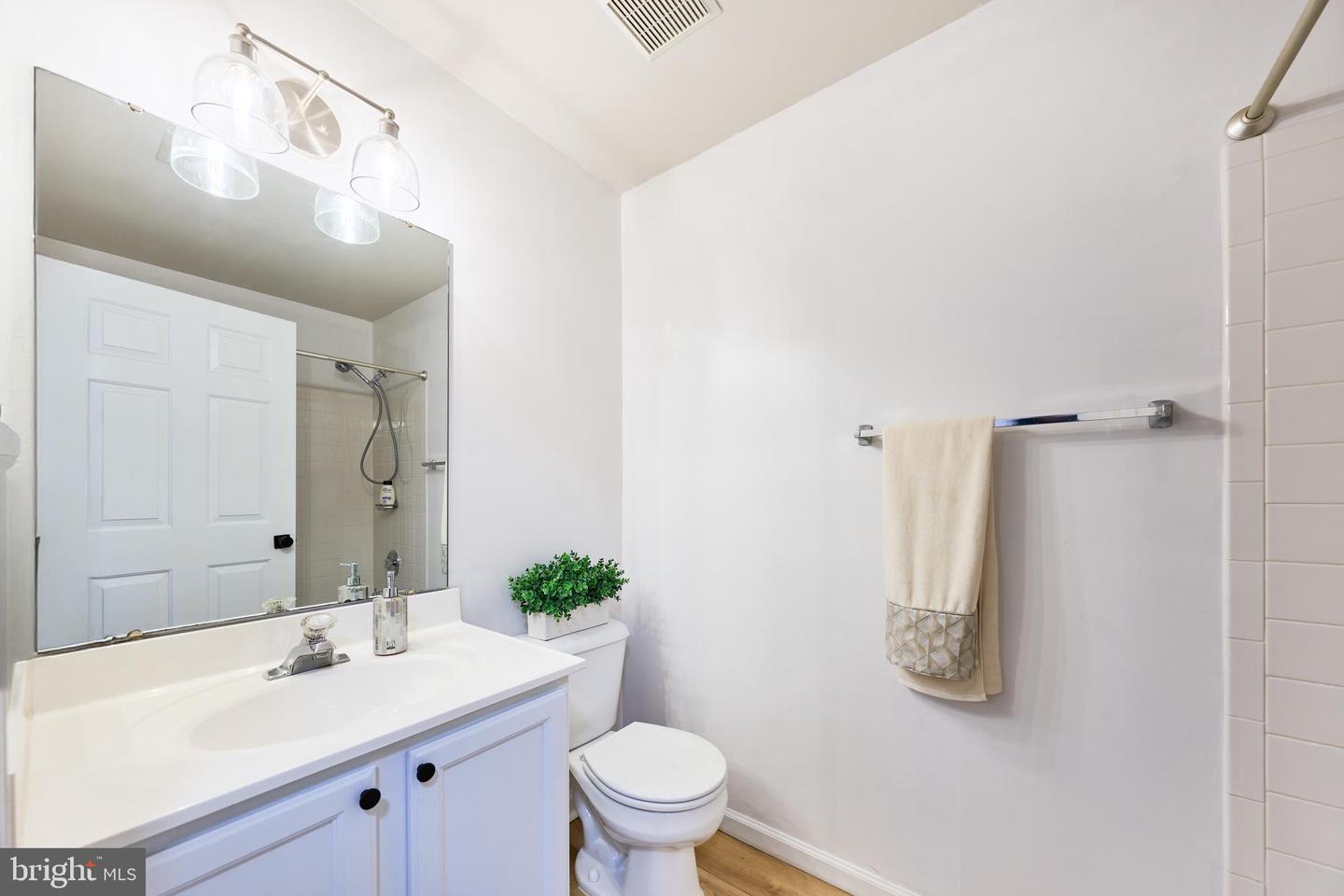 6570 OSPREY POINT LN, ALEXANDRIA, Virginia 22315, 3 Bedrooms Bedrooms, ,2 BathroomsBathrooms,Residential,For sale,6570 OSPREY POINT LN,VAFX2269898 MLS # VAFX2269898