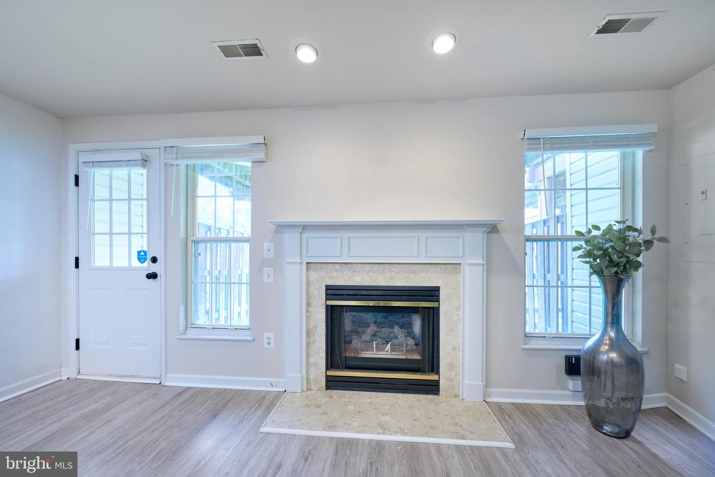 6570 OSPREY POINT LN, ALEXANDRIA, Virginia 22315, 3 Bedrooms Bedrooms, ,2 BathroomsBathrooms,Residential,For sale,6570 OSPREY POINT LN,VAFX2269898 MLS # VAFX2269898