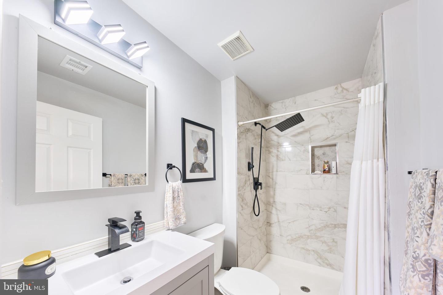 6570 OSPREY POINT LN, ALEXANDRIA, Virginia 22315, 3 Bedrooms Bedrooms, ,2 BathroomsBathrooms,Residential,For sale,6570 OSPREY POINT LN,VAFX2269898 MLS # VAFX2269898