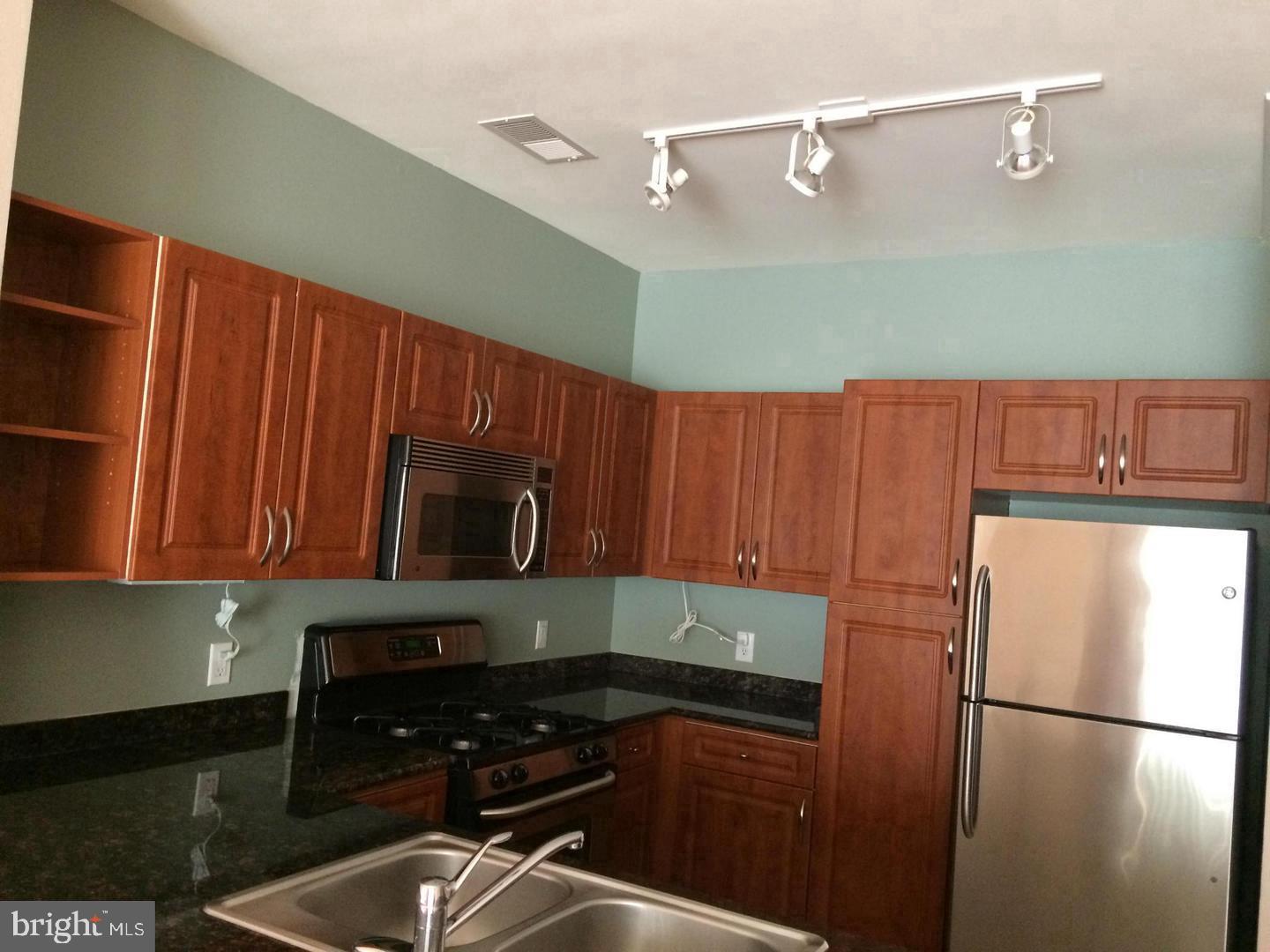 12945 CENTRE PARK CIR #208, HERNDON, Virginia 20171, 1 Bedroom Bedrooms, ,1 BathroomBathrooms,Residential,For sale,12945 CENTRE PARK CIR #208,VAFX2269914 MLS # VAFX2269914