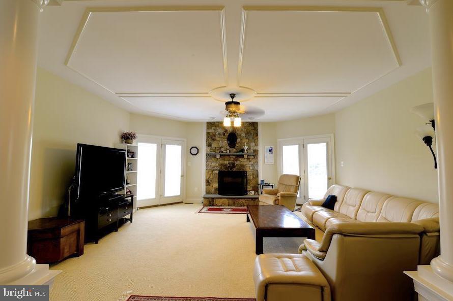 8178 SNEAD LOOP, GAINESVILLE, Virginia 20155, 5 Bedrooms Bedrooms, ,4 BathroomsBathrooms,Residential,For sale,8178 SNEAD LOOP,VAPW2105086 MLS # VAPW2105086