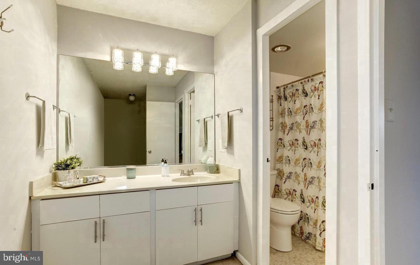 2500 N VAN DORN ST #1118, ALEXANDRIA, Virginia 22302, ,1 BathroomBathrooms,Residential,For sale,2500 N VAN DORN ST #1118,VAAX2050358 MLS # VAAX2050358