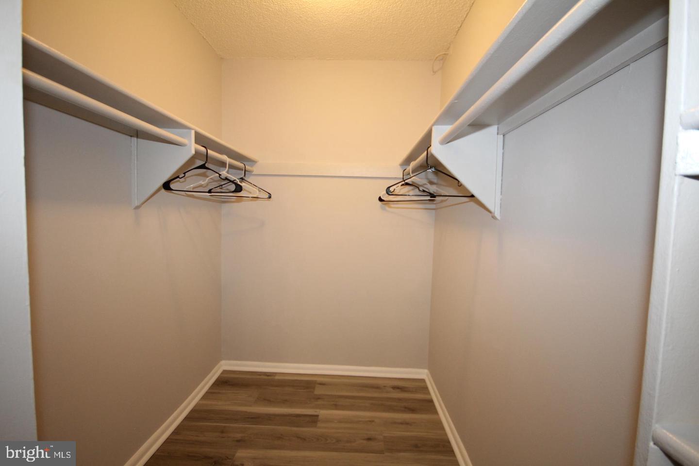 2500 N VAN DORN ST #1118, ALEXANDRIA, Virginia 22302, ,1 BathroomBathrooms,Residential,For sale,2500 N VAN DORN ST #1118,VAAX2050358 MLS # VAAX2050358