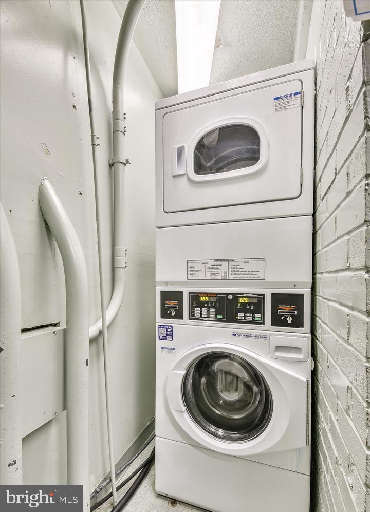 2500 N VAN DORN ST #1118, ALEXANDRIA, Virginia 22302, ,1 BathroomBathrooms,Residential,For sale,2500 N VAN DORN ST #1118,VAAX2050358 MLS # VAAX2050358