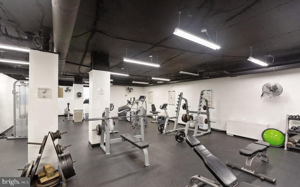 2500 N VAN DORN ST #1118, ALEXANDRIA, Virginia 22302, ,1 BathroomBathrooms,Residential,For sale,2500 N VAN DORN ST #1118,VAAX2050358 MLS # VAAX2050358