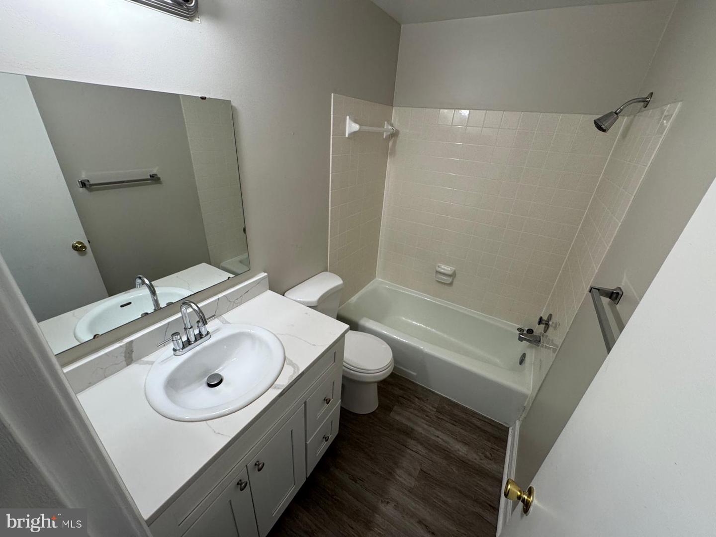 7918 EDINBURGH DR, SPRINGFIELD, Virginia 22153, 5 Bedrooms Bedrooms, ,3 BathroomsBathrooms,Residential,For sale,7918 EDINBURGH DR,VAFX2270046 MLS # VAFX2270046