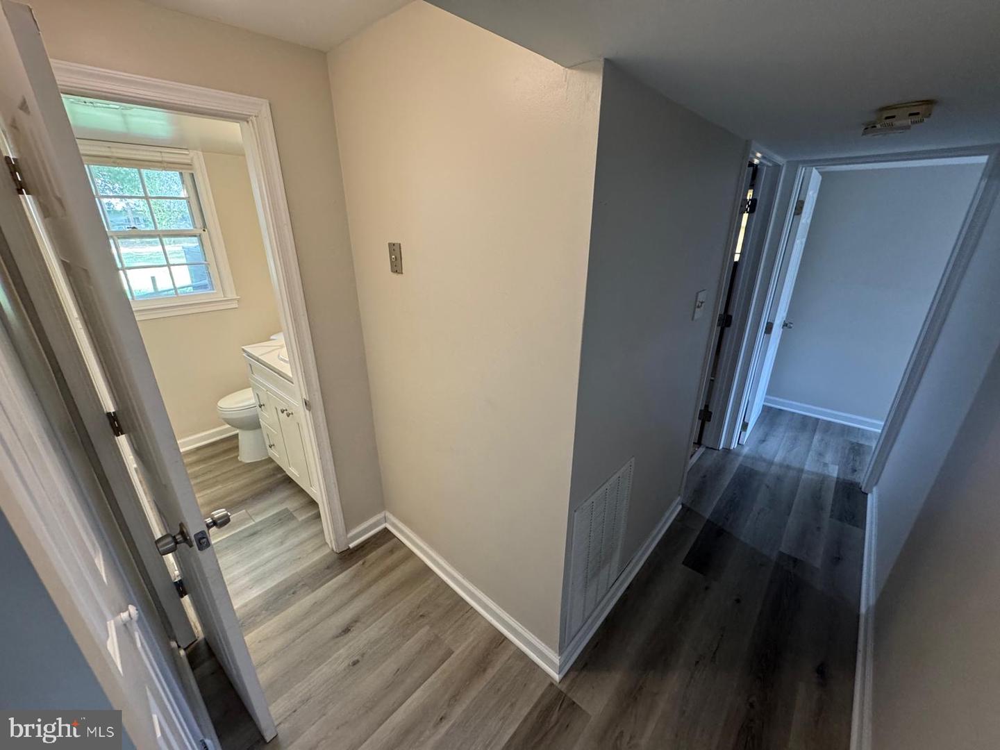 7918 EDINBURGH DR, SPRINGFIELD, Virginia 22153, 5 Bedrooms Bedrooms, ,3 BathroomsBathrooms,Residential,For sale,7918 EDINBURGH DR,VAFX2270046 MLS # VAFX2270046