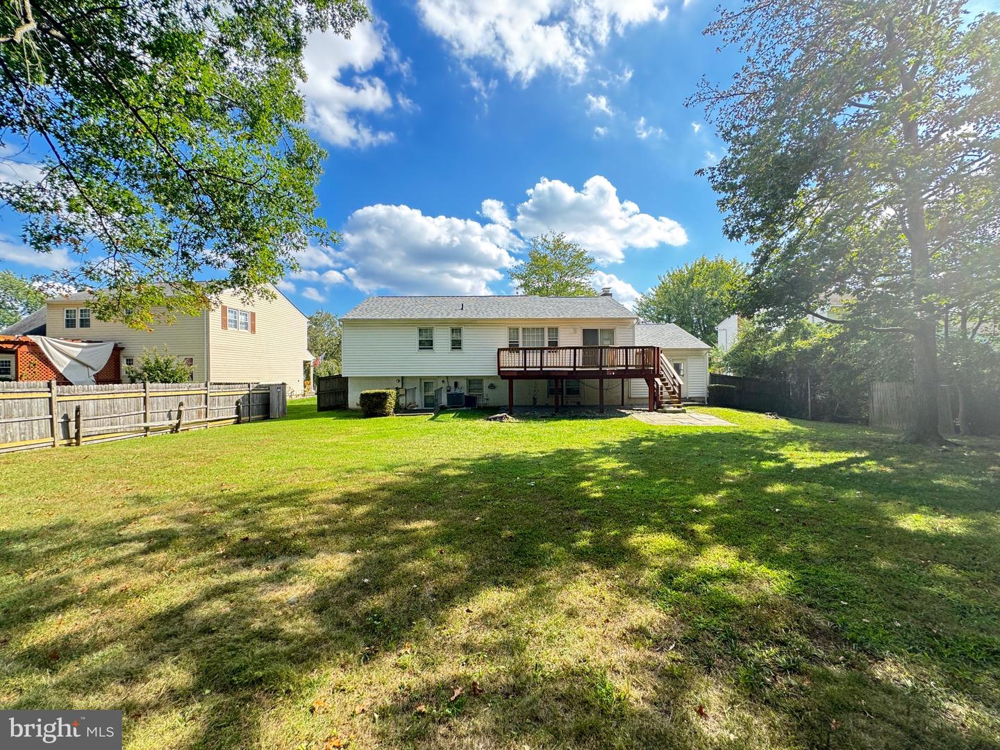 7918 EDINBURGH DR, SPRINGFIELD, Virginia 22153, 5 Bedrooms Bedrooms, ,3 BathroomsBathrooms,Residential,For sale,7918 EDINBURGH DR,VAFX2270046 MLS # VAFX2270046