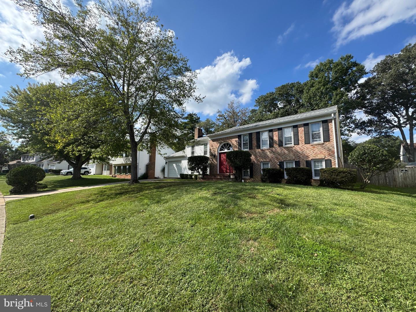 7918 EDINBURGH DR, SPRINGFIELD, Virginia 22153, 5 Bedrooms Bedrooms, ,3 BathroomsBathrooms,Residential,For sale,7918 EDINBURGH DR,VAFX2270046 MLS # VAFX2270046