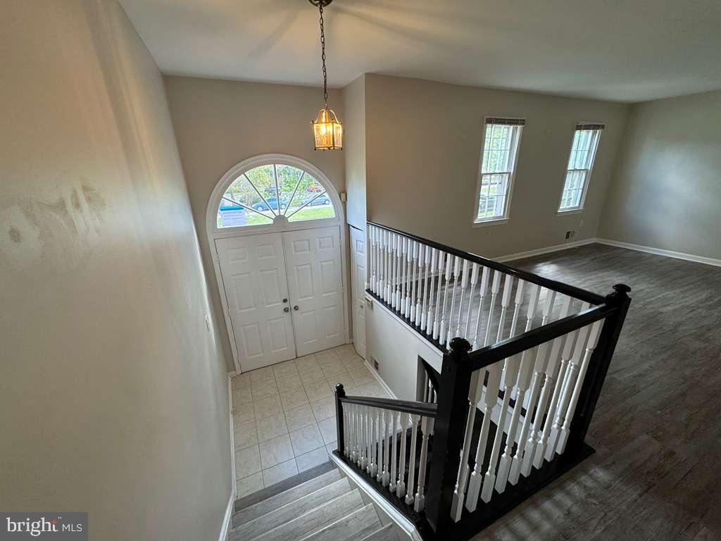 7918 EDINBURGH DR, SPRINGFIELD, Virginia 22153, 5 Bedrooms Bedrooms, ,3 BathroomsBathrooms,Residential,For sale,7918 EDINBURGH DR,VAFX2270046 MLS # VAFX2270046