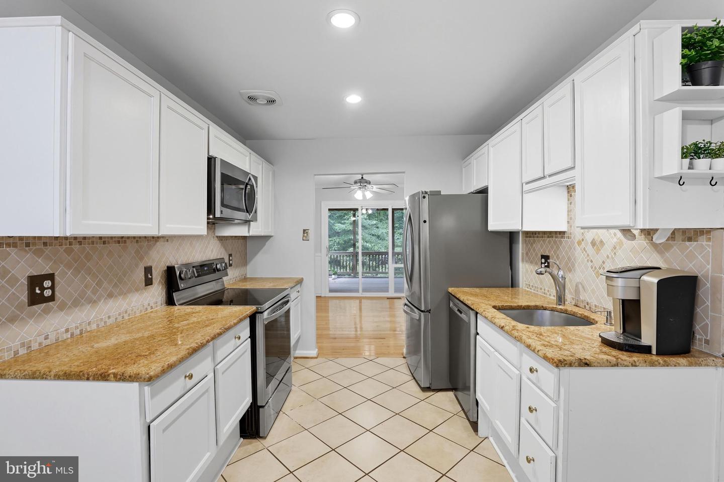 8006 ROCKWOOD CT, SPRINGFIELD, Virginia 22153, 5 Bedrooms Bedrooms, ,3 BathroomsBathrooms,Residential,For sale,8006 ROCKWOOD CT,VAFX2254660 MLS # VAFX2254660