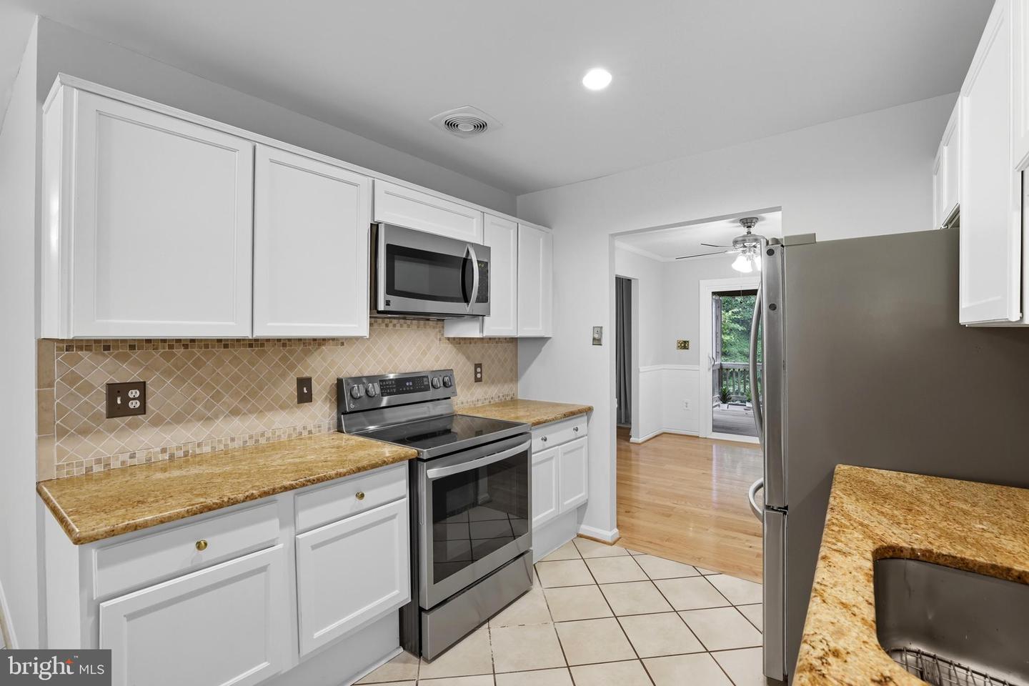 8006 ROCKWOOD CT, SPRINGFIELD, Virginia 22153, 5 Bedrooms Bedrooms, ,3 BathroomsBathrooms,Residential,For sale,8006 ROCKWOOD CT,VAFX2254660 MLS # VAFX2254660
