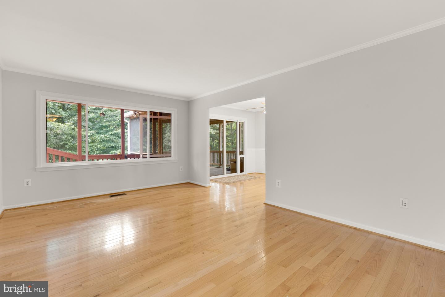 8006 ROCKWOOD CT, SPRINGFIELD, Virginia 22153, 5 Bedrooms Bedrooms, ,3 BathroomsBathrooms,Residential,For sale,8006 ROCKWOOD CT,VAFX2254660 MLS # VAFX2254660
