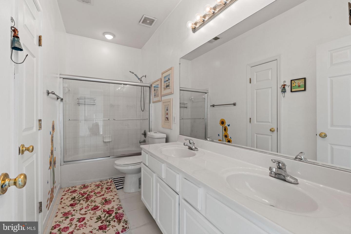 12072 PAPER BIRCH LN, GAINESVILLE, Virginia 20155, 6 Bedrooms Bedrooms, ,3 BathroomsBathrooms,Residential,For sale,12072 PAPER BIRCH LN,VAPW2099316 MLS # VAPW2099316