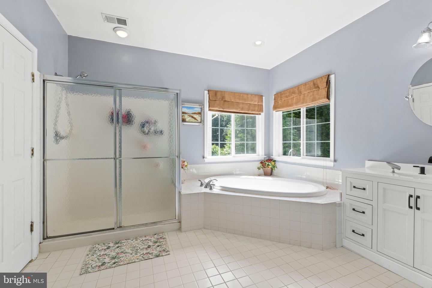 12072 PAPER BIRCH LN, GAINESVILLE, Virginia 20155, 6 Bedrooms Bedrooms, ,3 BathroomsBathrooms,Residential,For sale,12072 PAPER BIRCH LN,VAPW2099316 MLS # VAPW2099316