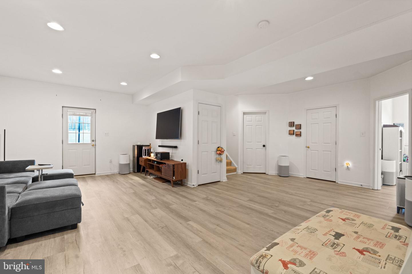 12072 PAPER BIRCH LN, GAINESVILLE, Virginia 20155, 6 Bedrooms Bedrooms, ,3 BathroomsBathrooms,Residential,For sale,12072 PAPER BIRCH LN,VAPW2099316 MLS # VAPW2099316
