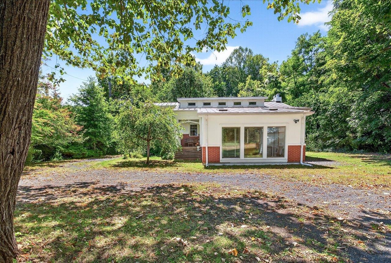 2928 PARKERSBURG TPKE, SWOOPE, Virginia 24479, 3 Bedrooms Bedrooms, ,3 BathroomsBathrooms,Residential,2928 PARKERSBURG TPKE,668868 MLS # 668868
