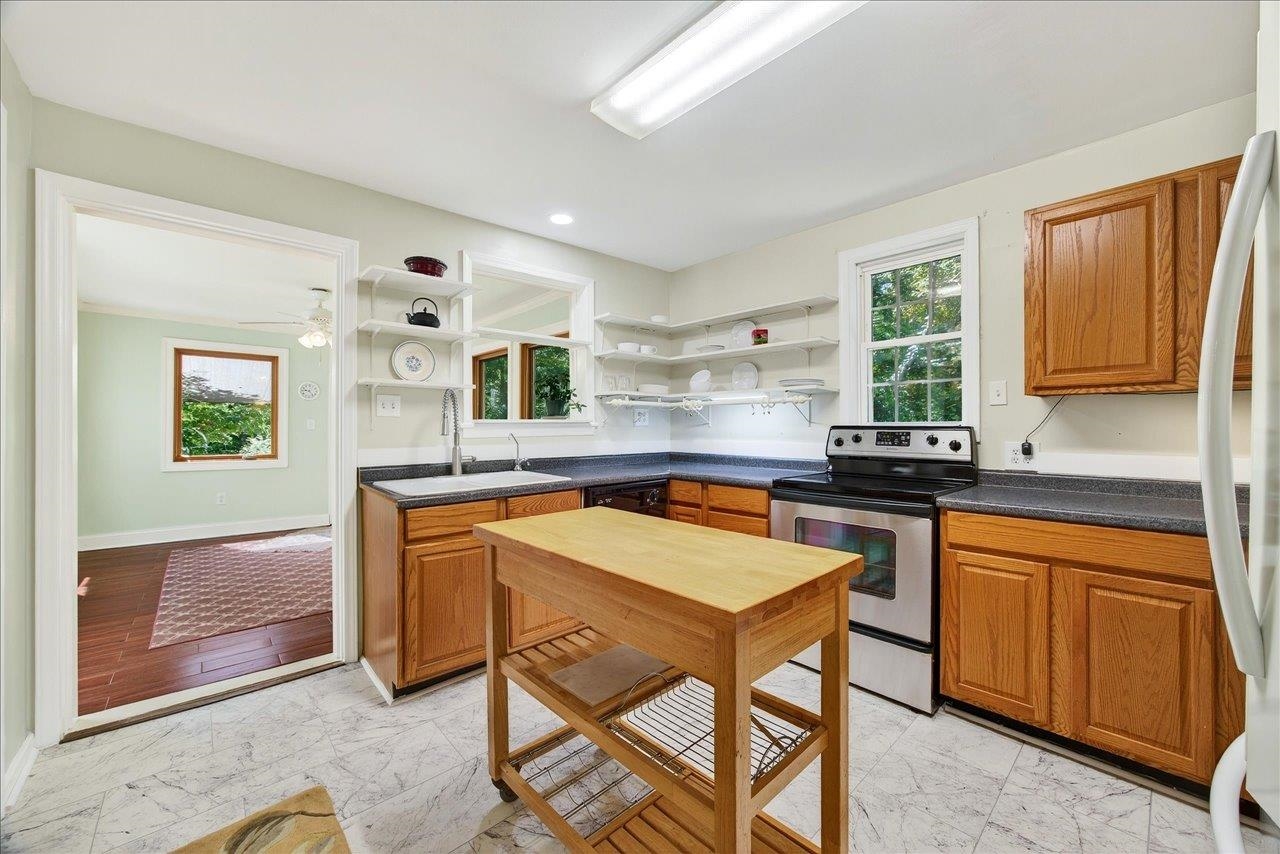 2928 PARKERSBURG TPKE, SWOOPE, Virginia 24479, 3 Bedrooms Bedrooms, ,3 BathroomsBathrooms,Residential,2928 PARKERSBURG TPKE,668868 MLS # 668868