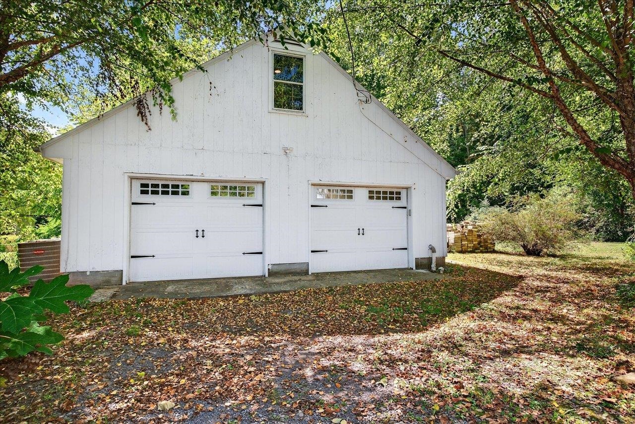 2928 PARKERSBURG TPKE, SWOOPE, Virginia 24479, 3 Bedrooms Bedrooms, ,3 BathroomsBathrooms,Residential,2928 PARKERSBURG TPKE,668868 MLS # 668868