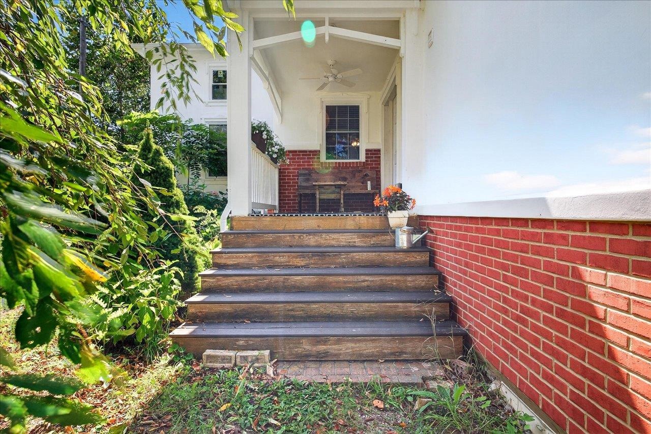 2928 PARKERSBURG TPKE, SWOOPE, Virginia 24479, 3 Bedrooms Bedrooms, ,3 BathroomsBathrooms,Residential,2928 PARKERSBURG TPKE,668868 MLS # 668868