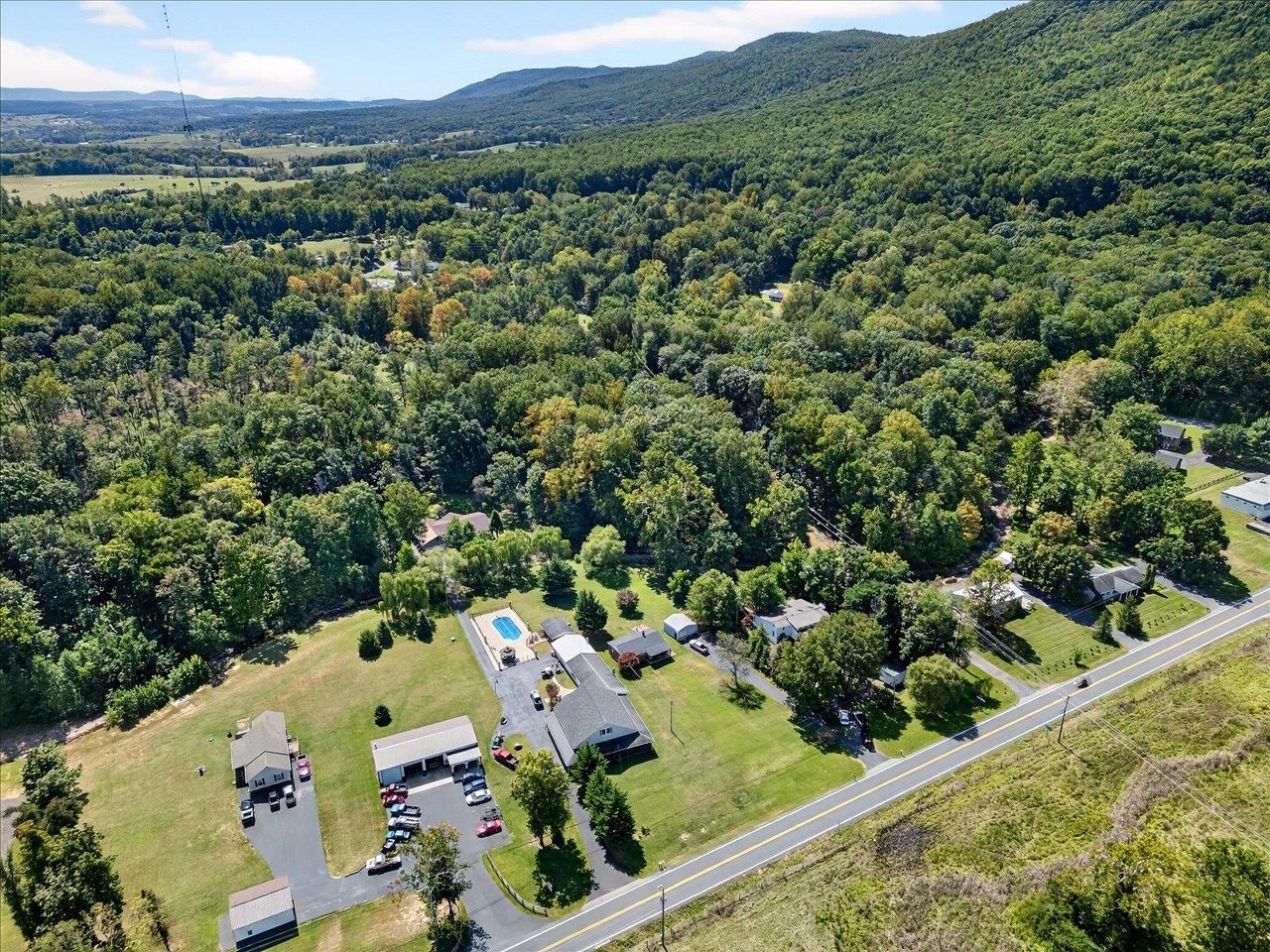 2928 PARKERSBURG TPKE, SWOOPE, Virginia 24479, 3 Bedrooms Bedrooms, ,3 BathroomsBathrooms,Residential,2928 PARKERSBURG TPKE,668868 MLS # 668868