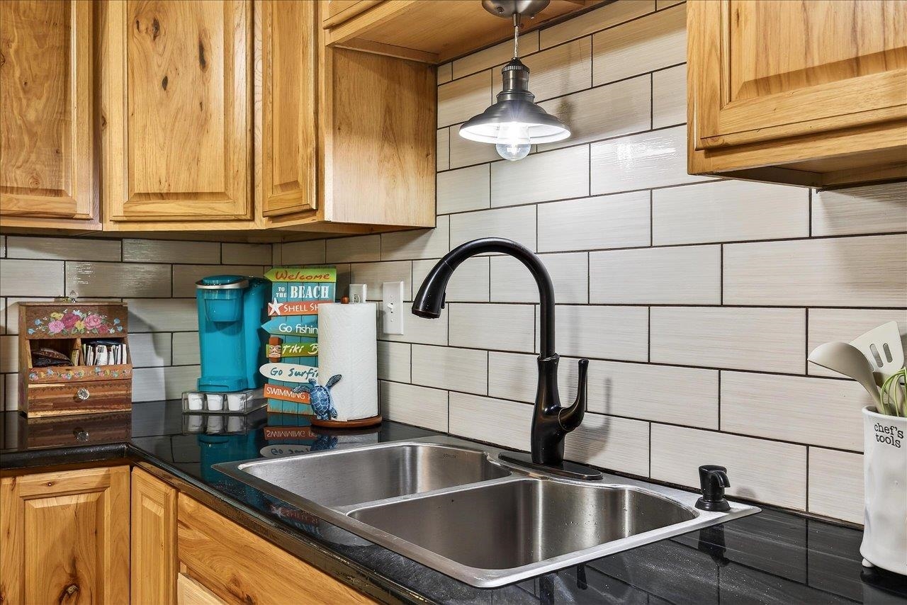 2861 OLD BUENA VISTA RD, BUENA VISTA, Virginia 24416, 3 Bedrooms Bedrooms, ,1 BathroomBathrooms,Residential,2861 OLD BUENA VISTA RD,669538 MLS # 669538