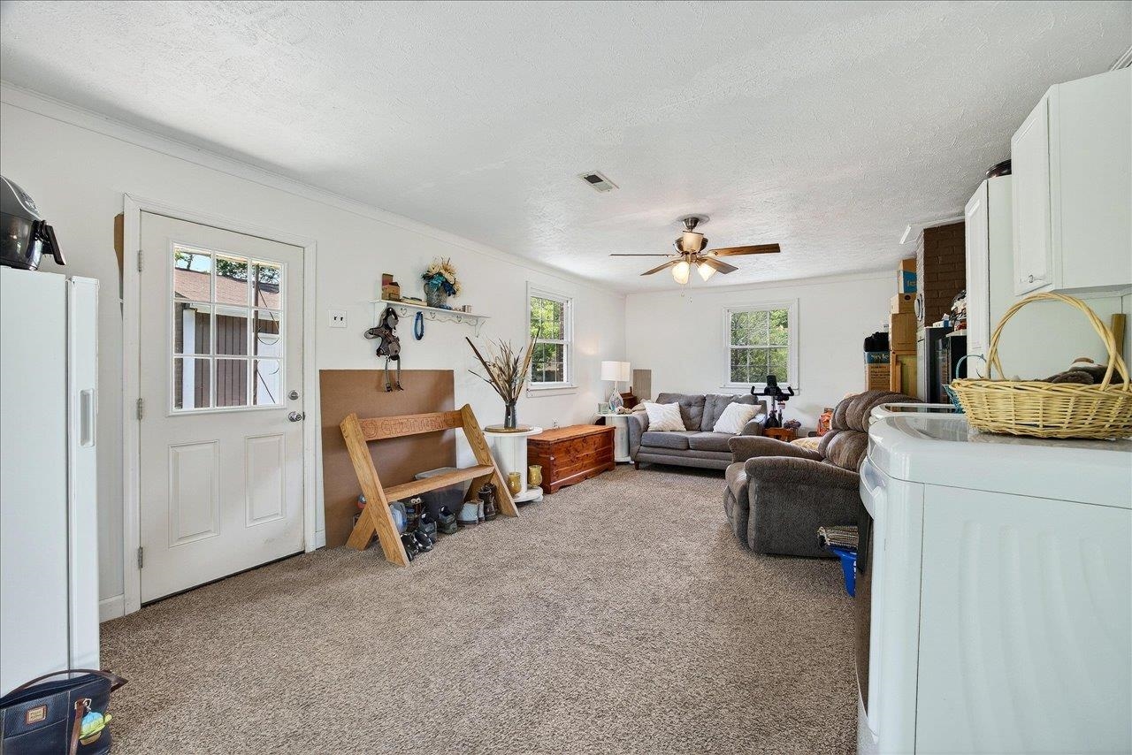 2861 OLD BUENA VISTA RD, BUENA VISTA, Virginia 24416, 3 Bedrooms Bedrooms, ,1 BathroomBathrooms,Residential,2861 OLD BUENA VISTA RD,669538 MLS # 669538