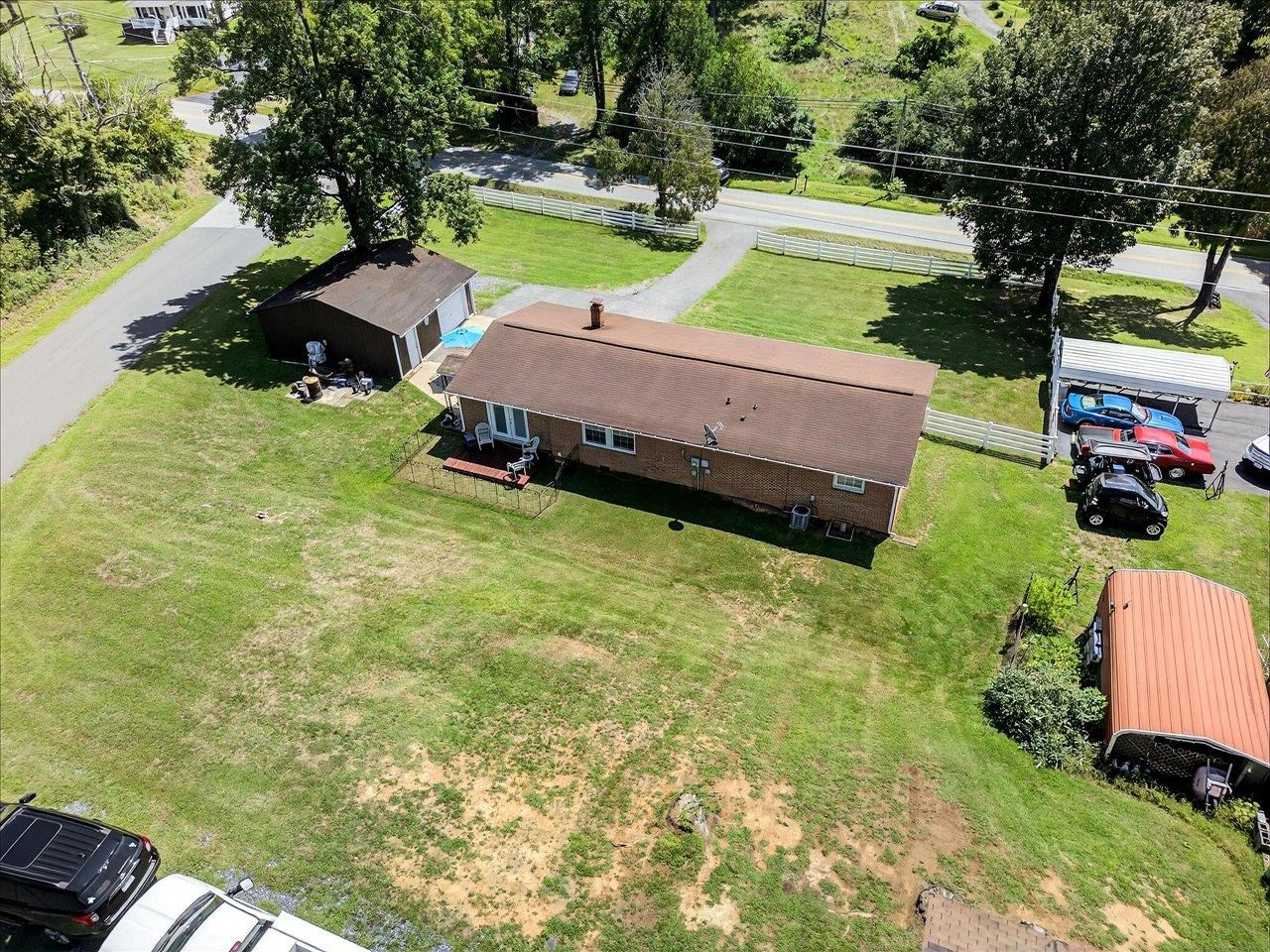 2861 OLD BUENA VISTA RD, BUENA VISTA, Virginia 24416, 3 Bedrooms Bedrooms, ,1 BathroomBathrooms,Residential,2861 OLD BUENA VISTA RD,669538 MLS # 669538