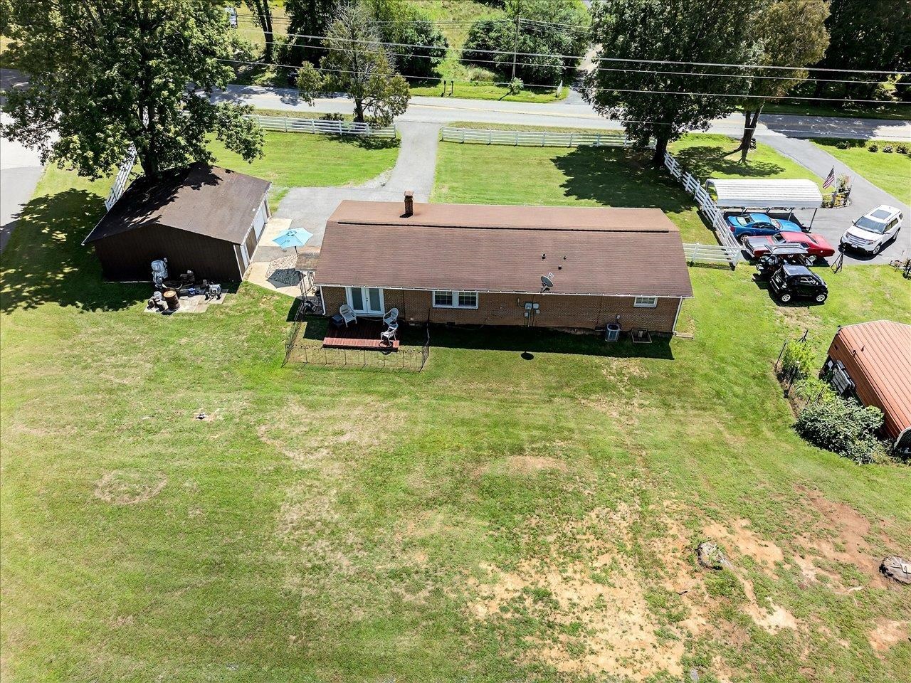 2861 OLD BUENA VISTA RD, BUENA VISTA, Virginia 24416, 3 Bedrooms Bedrooms, ,1 BathroomBathrooms,Residential,2861 OLD BUENA VISTA RD,669538 MLS # 669538