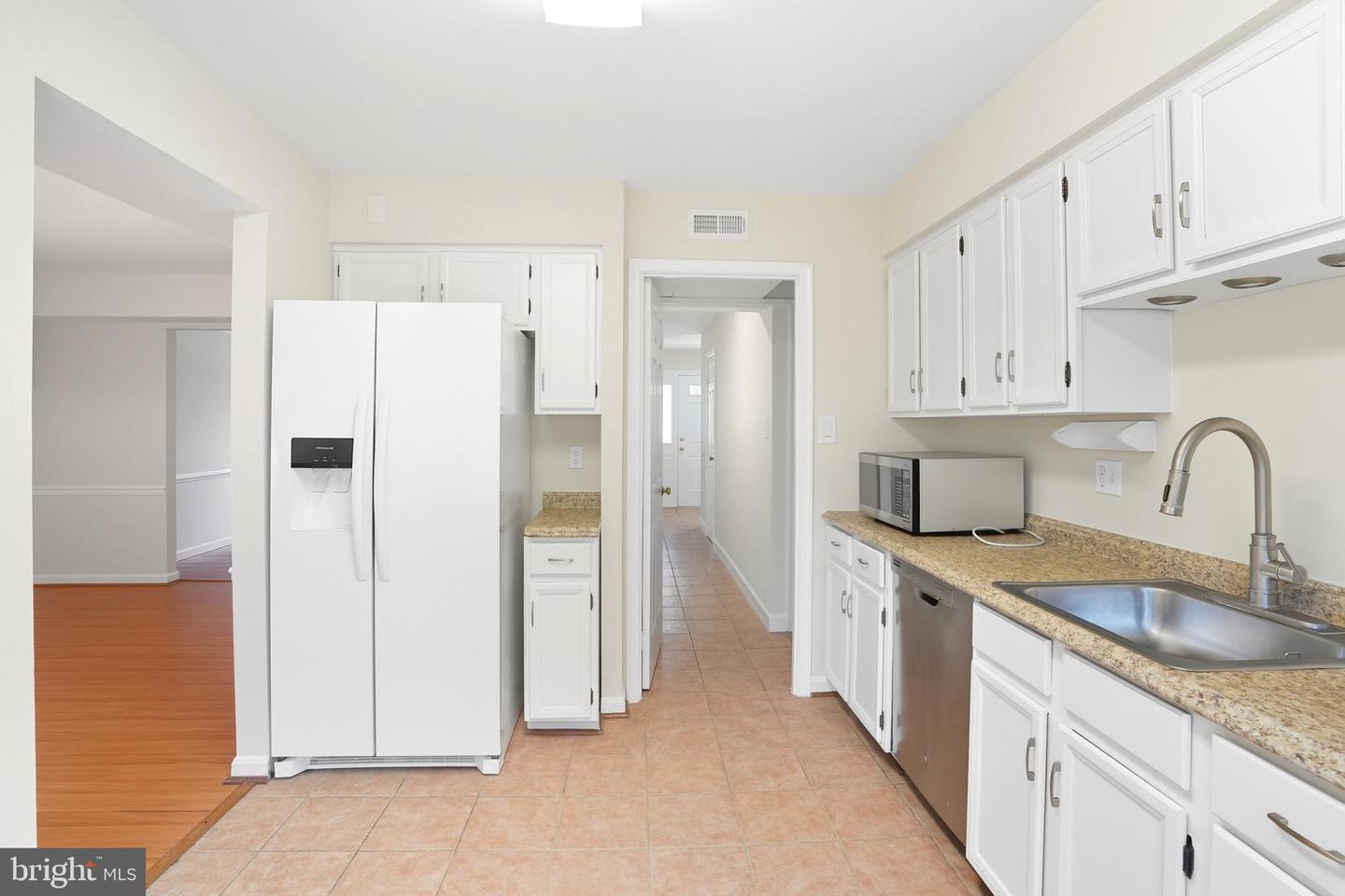 9207 HUNTING PINES PL, FAIRFAX, Virginia 22032, 3 Bedrooms Bedrooms, ,2 BathroomsBathrooms,Residential,For sale,9207 HUNTING PINES PL,VAFX2262336 MLS # VAFX2262336