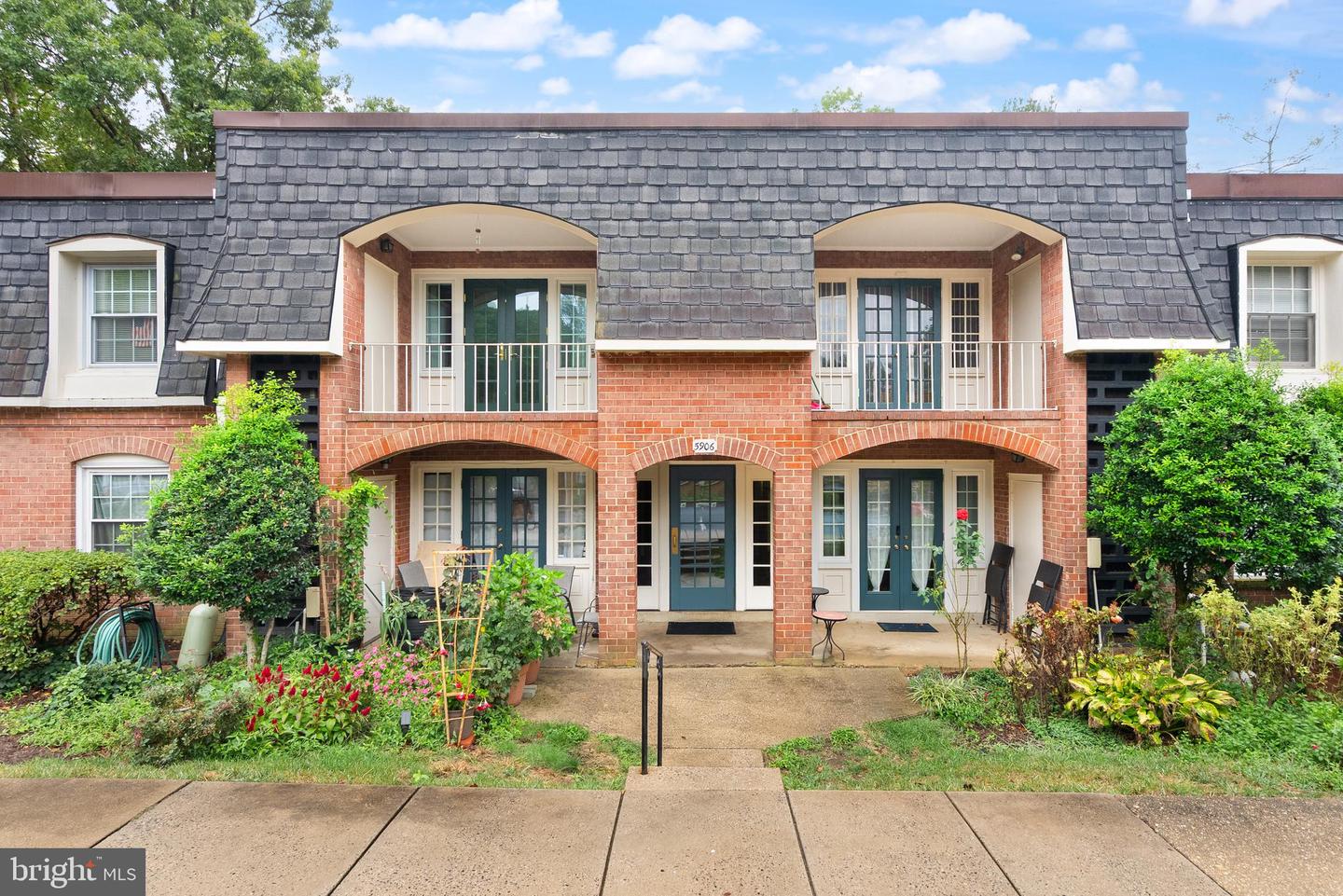 5906-D BAYSHIRE RD, SPRINGFIELD, Virginia 22152, 2 Bedrooms Bedrooms, ,1 BathroomBathrooms,Residential,For sale,5906-D BAYSHIRE RD,VAFX2268278 MLS # VAFX2268278