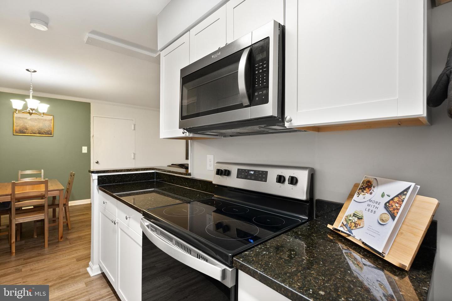 5906-D BAYSHIRE RD, SPRINGFIELD, Virginia 22152, 2 Bedrooms Bedrooms, ,1 BathroomBathrooms,Residential,For sale,5906-D BAYSHIRE RD,VAFX2268278 MLS # VAFX2268278