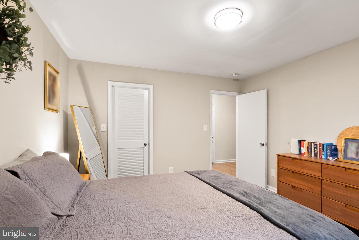 5906-D BAYSHIRE RD, SPRINGFIELD, Virginia 22152, 2 Bedrooms Bedrooms, ,1 BathroomBathrooms,Residential,For sale,5906-D BAYSHIRE RD,VAFX2268278 MLS # VAFX2268278