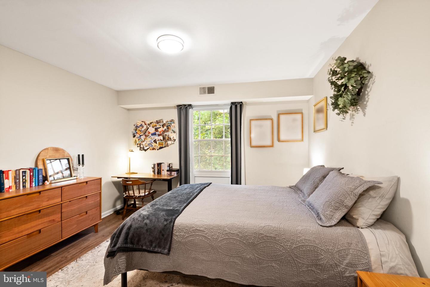 5906-D BAYSHIRE RD, SPRINGFIELD, Virginia 22152, 2 Bedrooms Bedrooms, ,1 BathroomBathrooms,Residential,For sale,5906-D BAYSHIRE RD,VAFX2268278 MLS # VAFX2268278